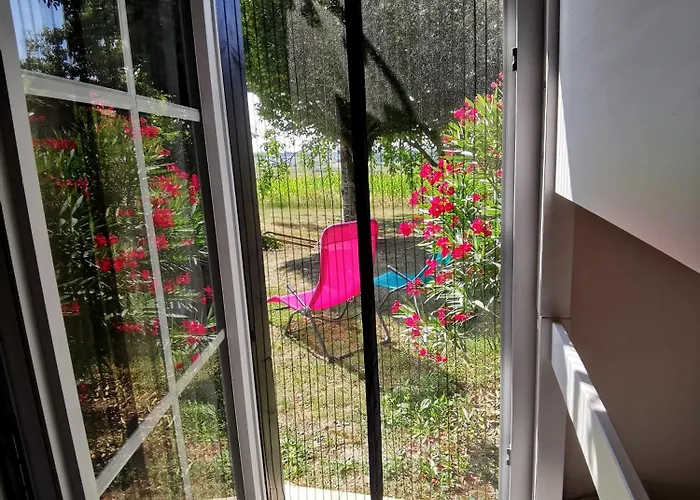 De Charme Dans Un Cadre Calme Et Reposant Châtellerault